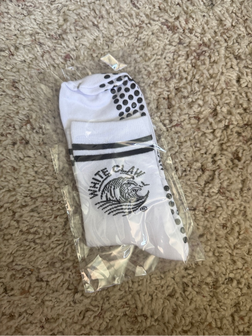 Men's White Claw Socks